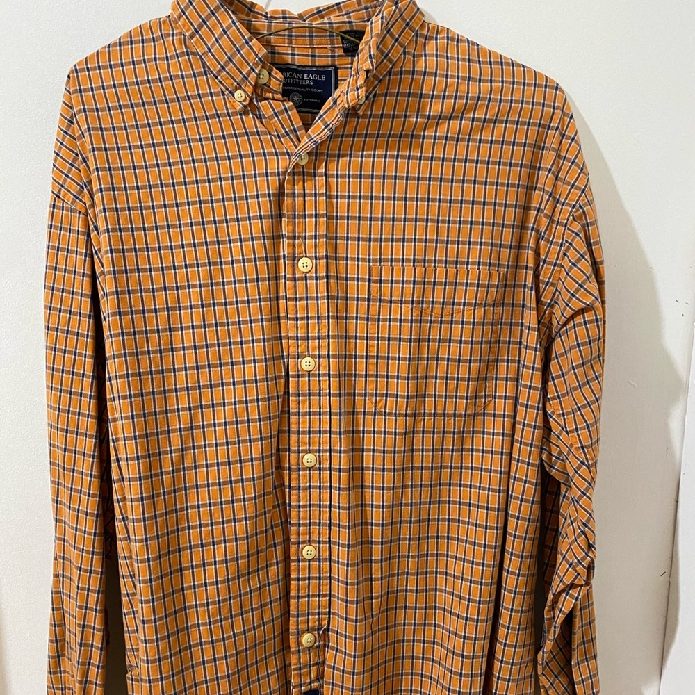 American Eagle Button Up